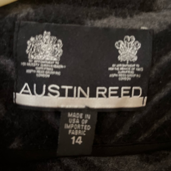 Austin Reed Wool Jacket. - Picture 2 of 2